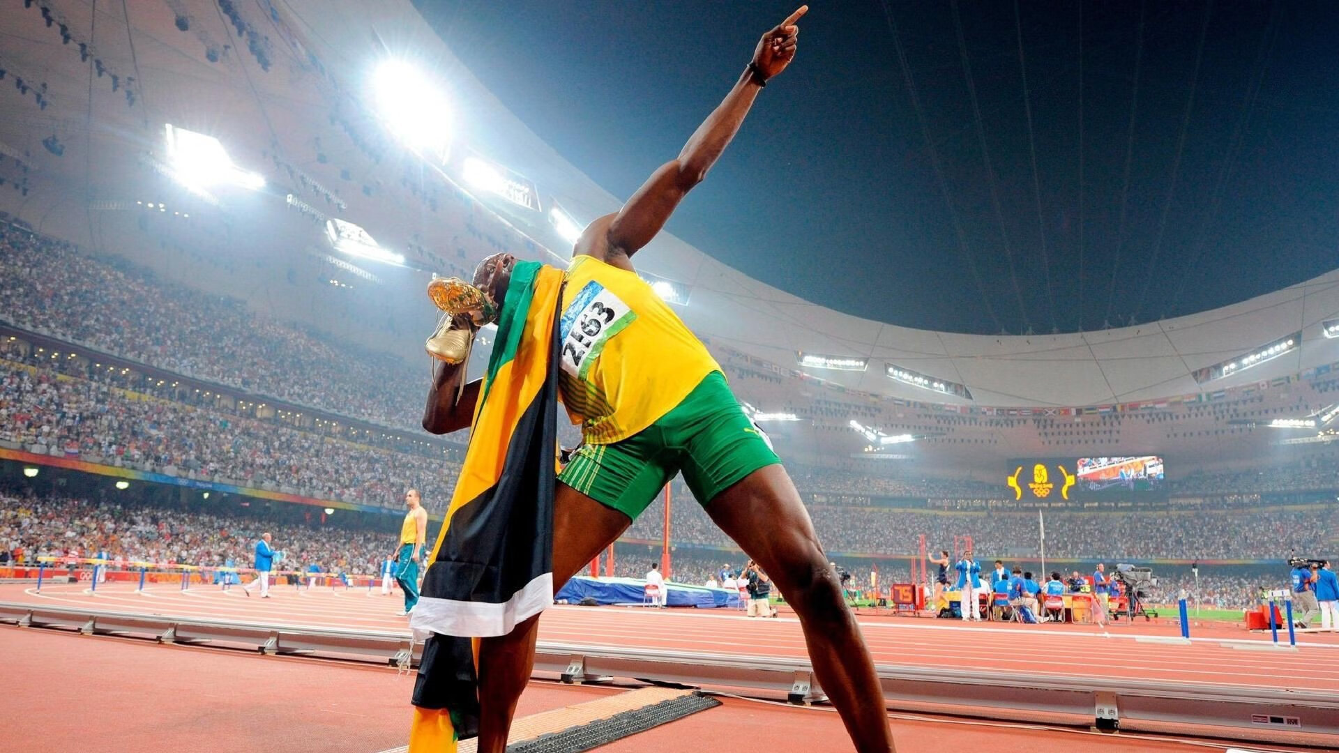 “科技破浪：自动驾驶惊艳赛场未来”，自动驾驶巨头迎突破性进展