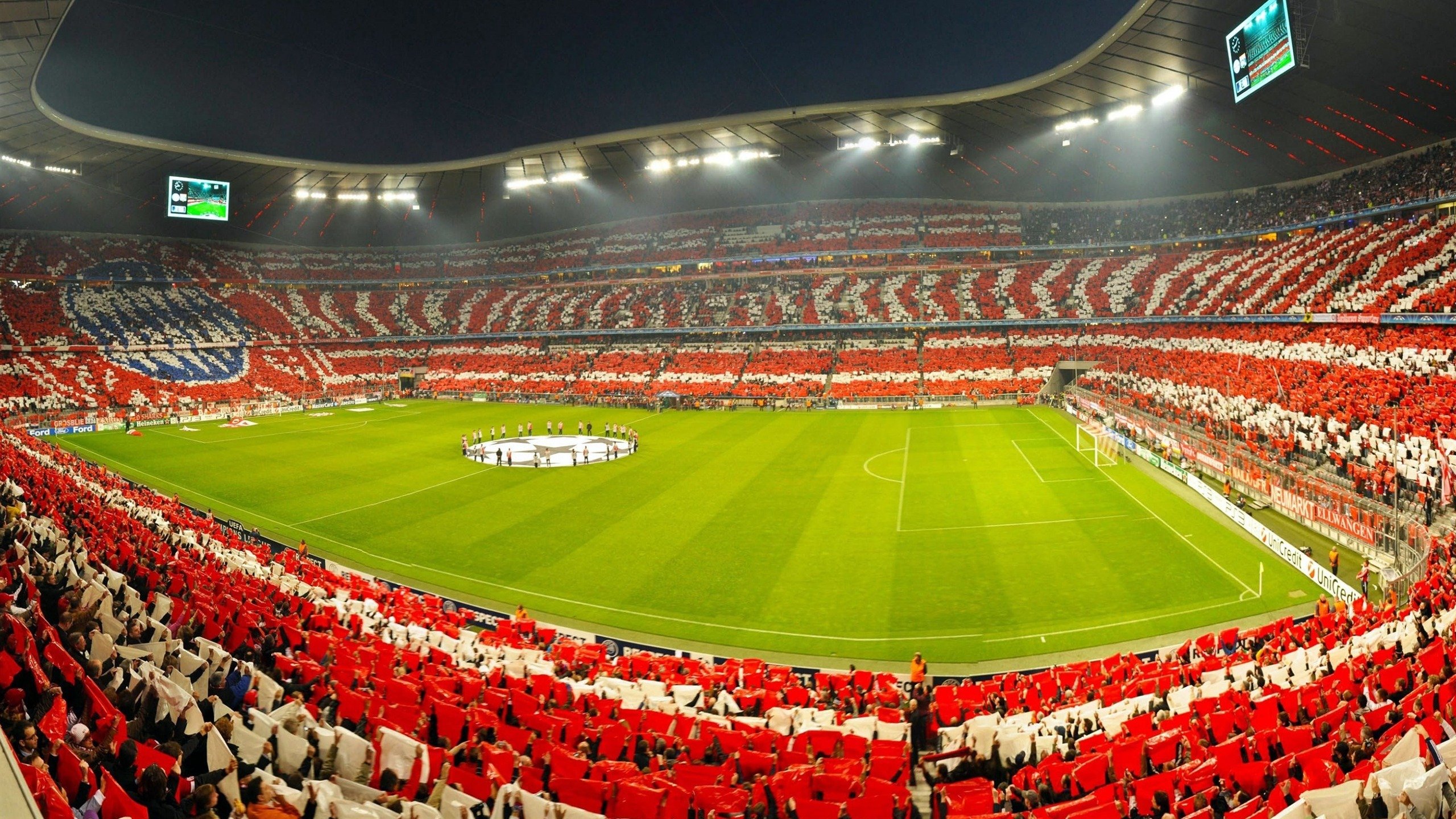 梅西助攻帽子戏法，巴萨主场轻松获胜，梅西首秀巴萨球衣